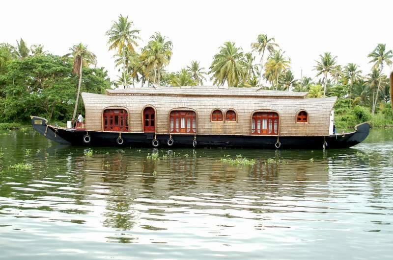 Отель Aqua Castle Houseboat - By Aqua Jumbo Houseboats Alappuzha Экстерьер фото